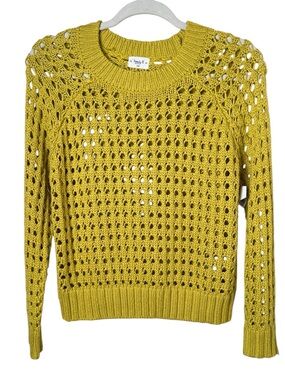 Trendy J’s Medium Open-Knit Crewneck Sweater in Mustard Yellow